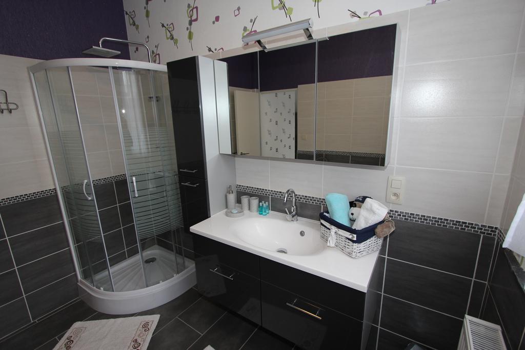 Orchidee Apartman Comines-Warneton Szoba fotó